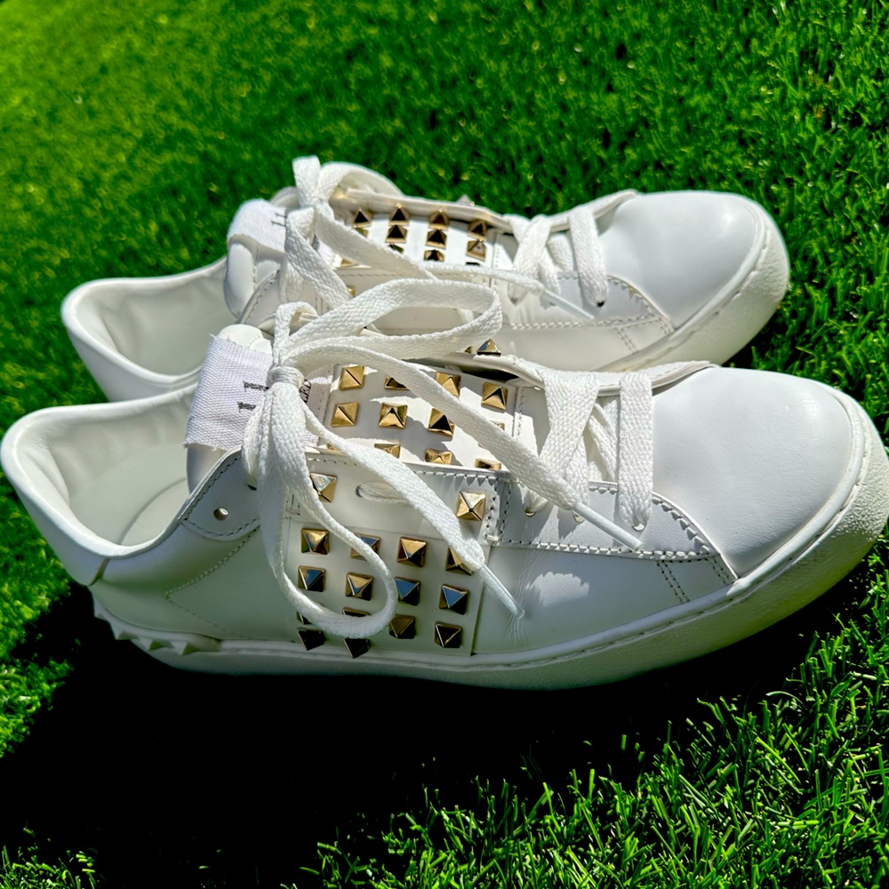 Valentino Garavani Stud Sneakers